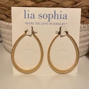 Tear Drop Hoop Earrings